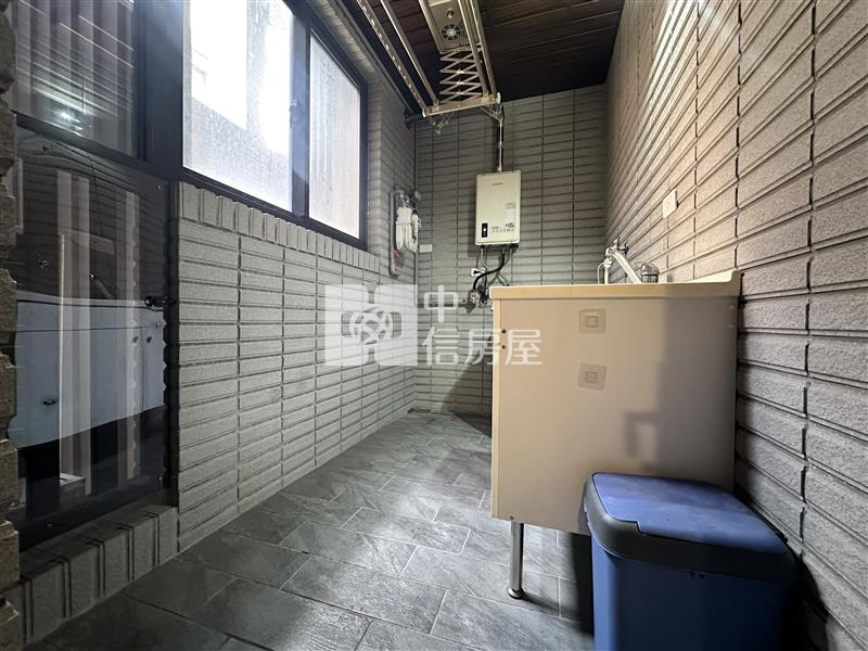 平鎮鼎藏帝景三房雙車位房屋室內格局與周邊環境
