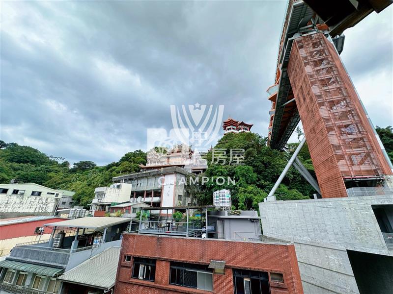 【冠軍商仲】基隆熱鬧商圈健康公寓房屋室內格局與周邊環境
