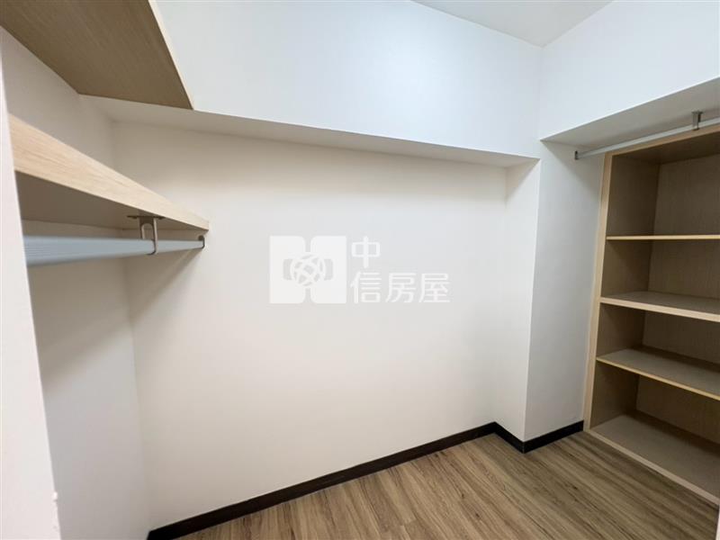 摩登景觀時尚小資兩房房屋室內格局與周邊環境