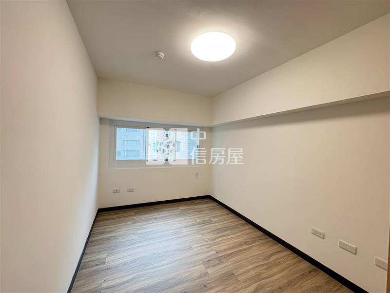 摩登景觀時尚小資兩房房屋室內格局與周邊環境