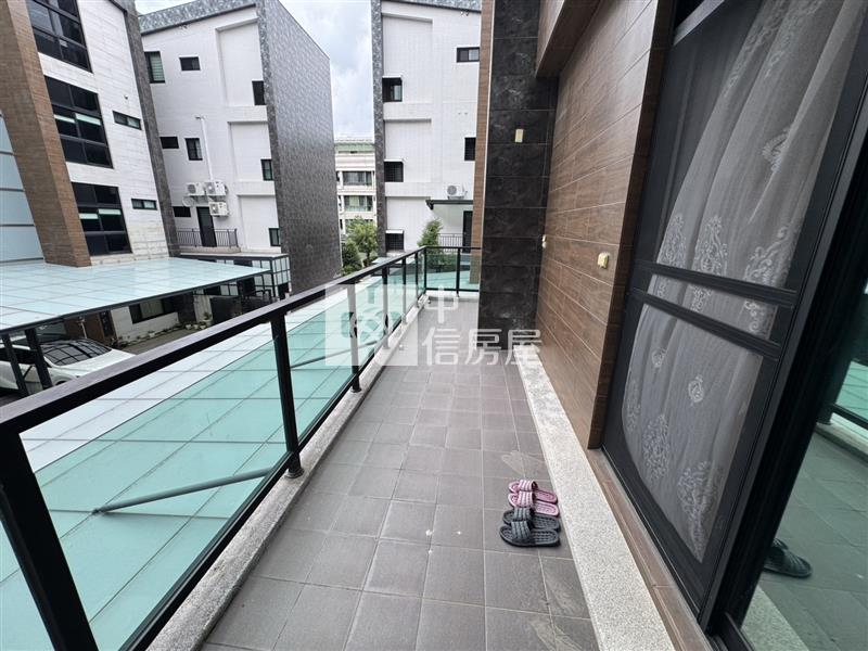 LM大地坪綠建築雙車墅房屋室內格局與周邊環境