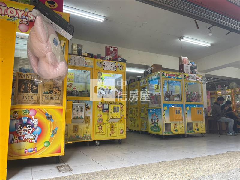 ◆三坑火車站旁停車倉庫房屋室內格局與周邊環境
