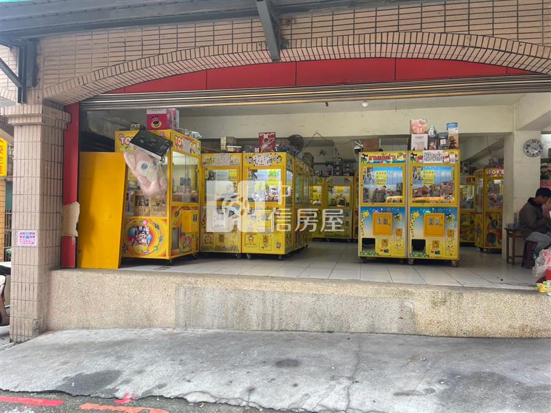 ◆三坑火車站旁停車倉庫房屋室內格局與周邊環境