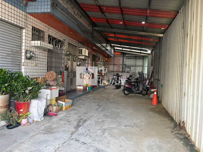 文心南路4房透天房屋室內格局與周邊環境