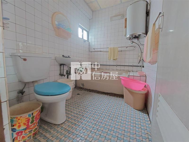 忠貞小透天房屋室內格局與周邊環境