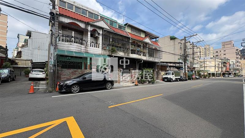 內壢榮安商圈前院停車透天(中信卓越團隊)房屋室內格局與周邊環境