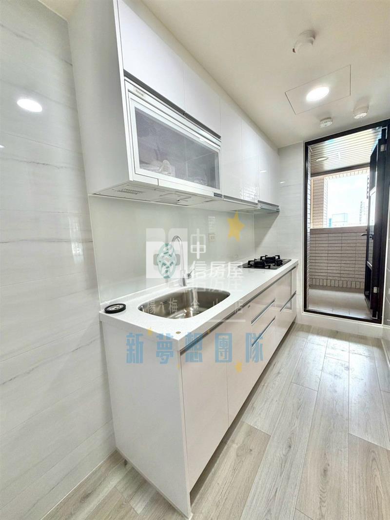 【新夢想】好市多旁傳世名揚 全新2房車房屋室內格局與周邊環境