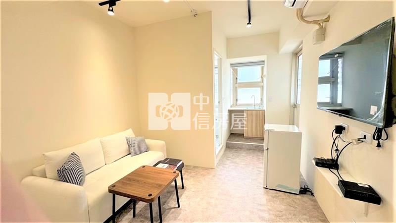 富強街電梯收租套房7F房屋室內格局與周邊環境