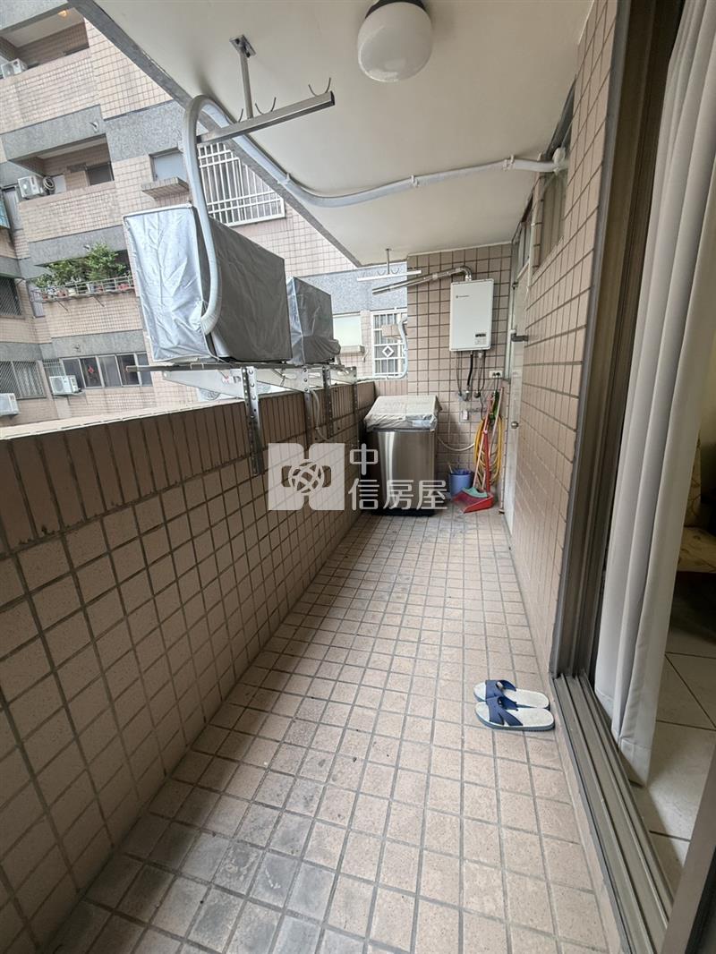 中山醫G13捷運低公設電梯三房美屋房屋室內格局與周邊環境