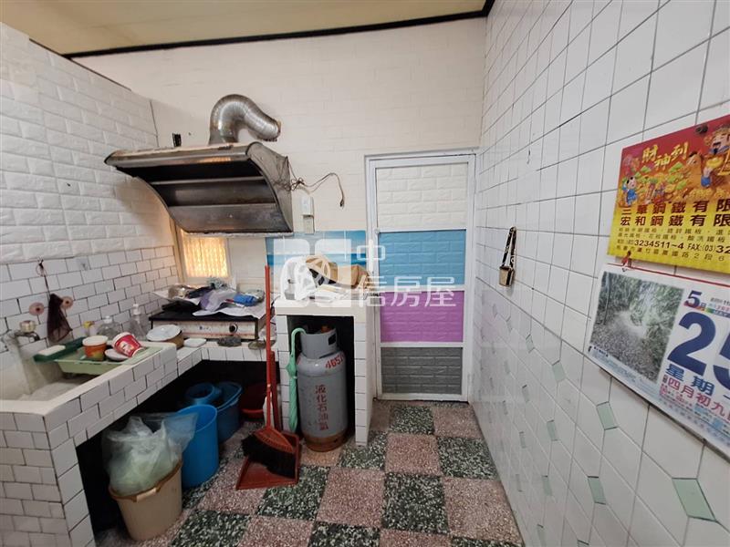 🏠華勛國小旁買地送屋🏠榮民南路二段房屋室內格局與周邊環境