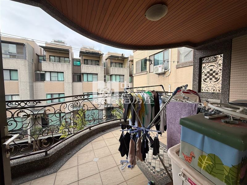 虎尾寮復興學區電梯豪墅房屋室內格局與周邊環境