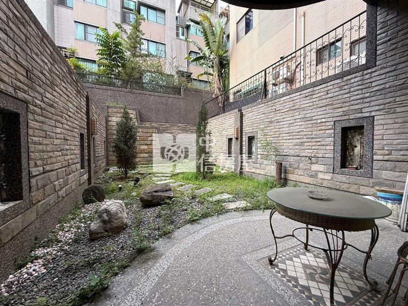 虎尾寮復興學區電梯豪墅房屋室內格局與周邊環境
