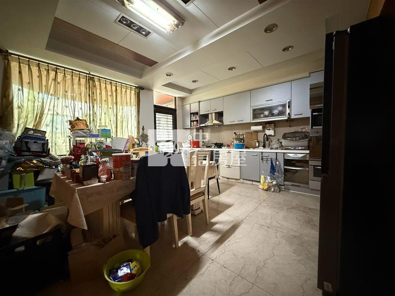 虎尾寮復興學區電梯豪墅房屋室內格局與周邊環境