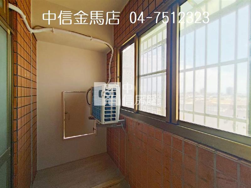 富豪世家平面車位房屋室內格局與周邊環境