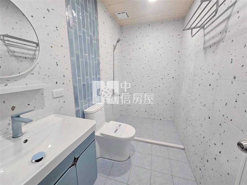 新營南梓實小旁4房整新車墅房屋室內格局與周邊環境