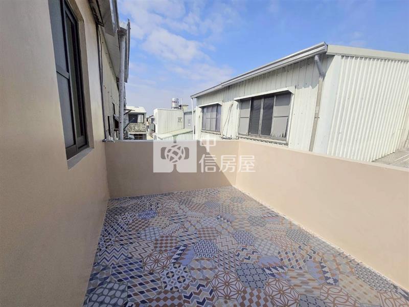 新營南梓實小旁4房整新車墅房屋室內格局與周邊環境