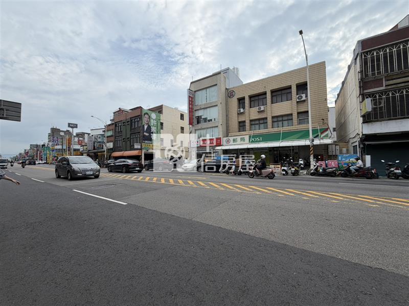 八德正介壽路上20米路金透店-前後臨路房屋室內格局與周邊環境