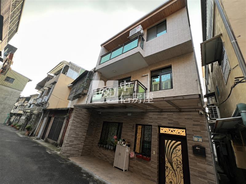 平鎮山仔頂商圈免千萬4房美透天房屋室內格局與周邊環境