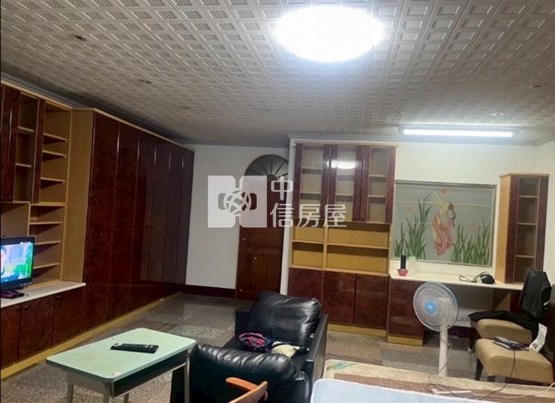 南投文化南路店住角透天房屋室內格局與周邊環境