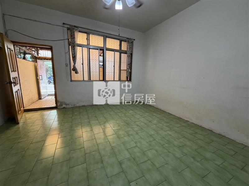 近忠貞市場龍宮街透天房屋室內格局與周邊環境