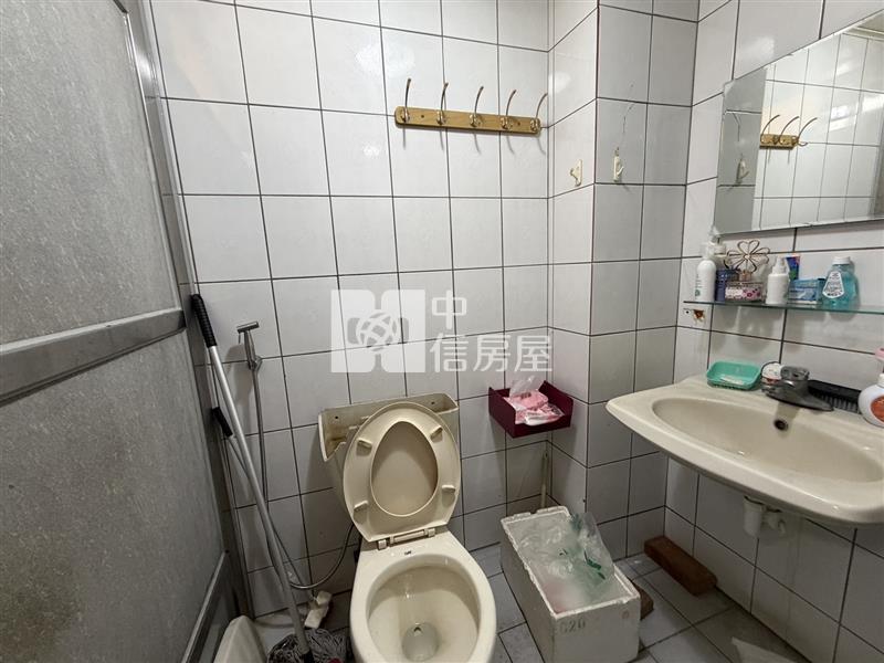 基隆市政府義一路景觀商辦房屋室內格局與周邊環境