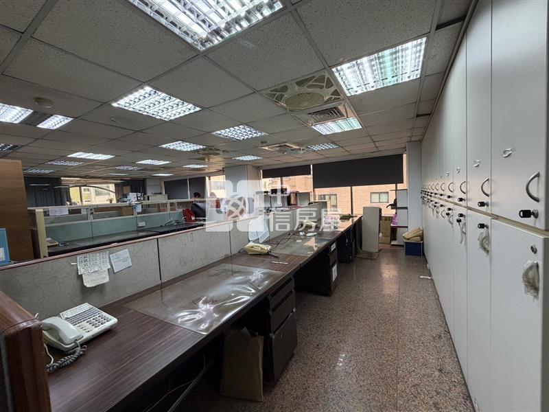 基隆市政府義一路景觀商辦房屋室內格局與周邊環境