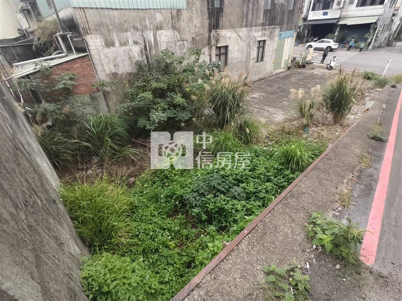 頭份市親民段雙面臨路低總價建地房屋室內格局與周邊環境