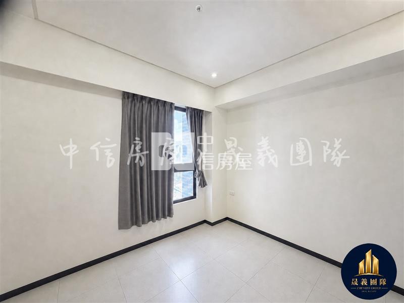 A7高樓層邊間戶|三房最好戶型大車位| 精緻裝潢即可入住房屋室內格局與周邊環境