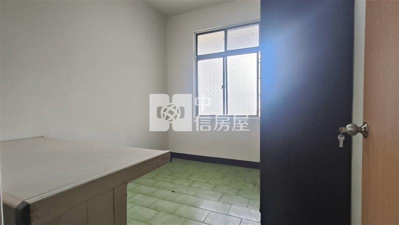 中壢區健身公寓三房(鐵皮加蓋)房屋室內格局與周邊環境