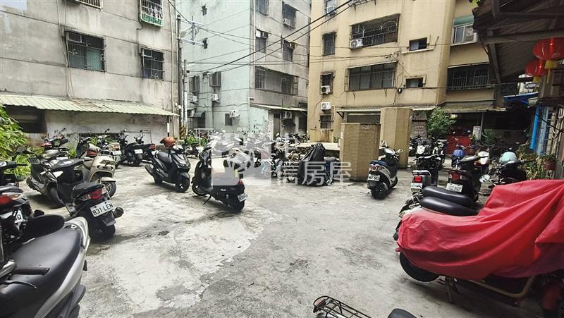 中壢區健身公寓三房(鐵皮加蓋)房屋室內格局與周邊環境