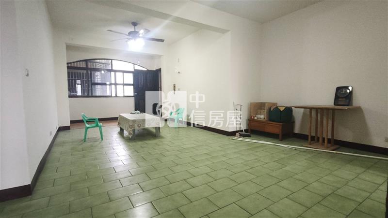 中壢區健身公寓三房(鐵皮加蓋)房屋室內格局與周邊環境