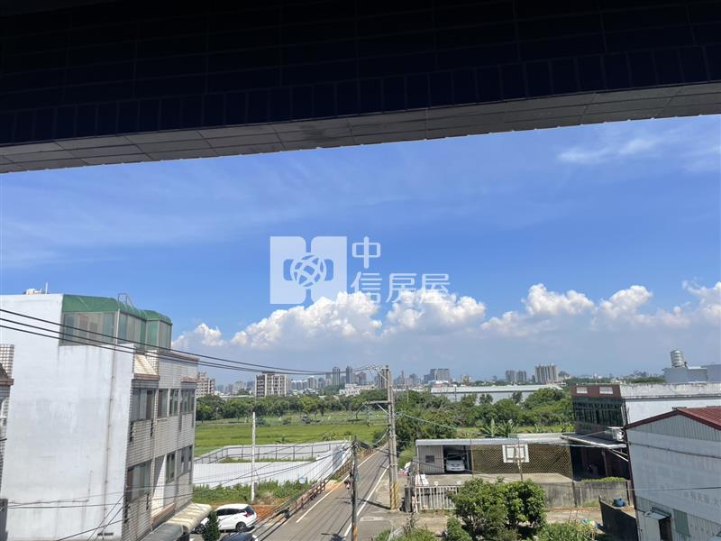 近青埔新成屋別墅房屋室內格局與周邊環境