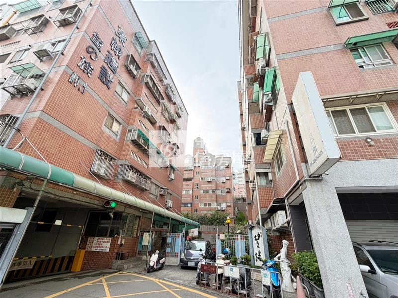 中山醫大慶商圈3+1房電梯美屋房屋室內格局與周邊環境