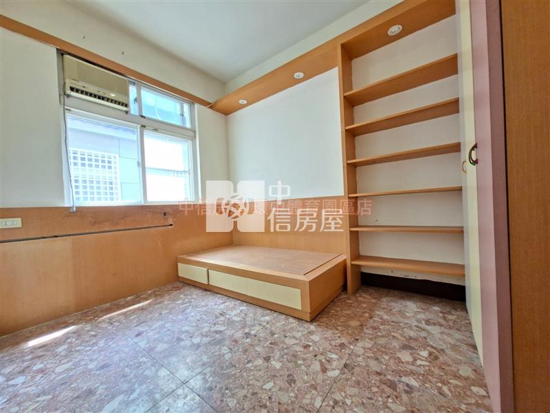 楊梅幼獅工業區透天別墅房屋室內格局與周邊環境
