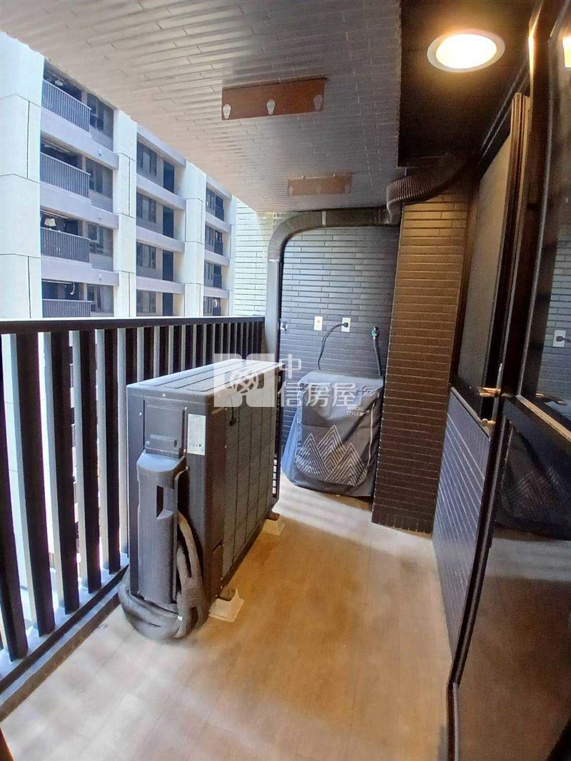 A18高鐡站前新銳尊爵三房房屋室內格局與周邊環境