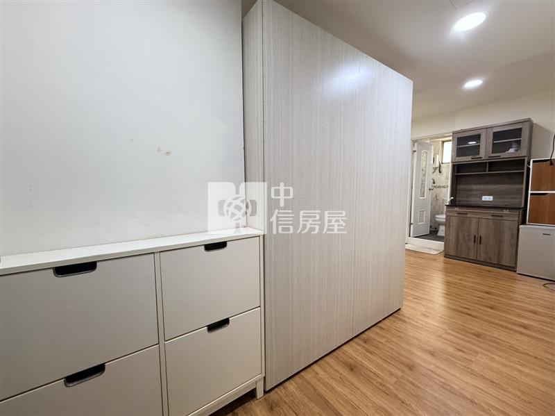 公園旁陽光景觀套房房屋室內格局與周邊環境