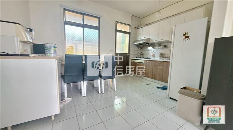 新故鄉健身公寓三房房屋室內格局與周邊環境