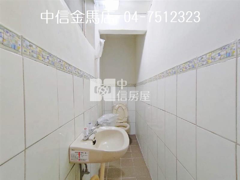 精誠中學車庫透天房屋室內格局與周邊環境