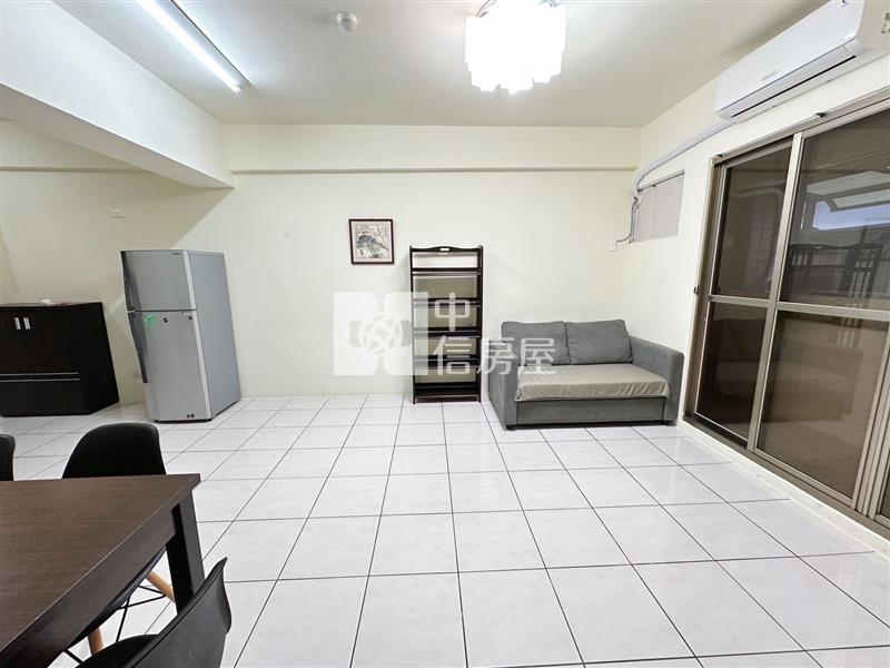 市區三房華廈房屋室內格局與周邊環境