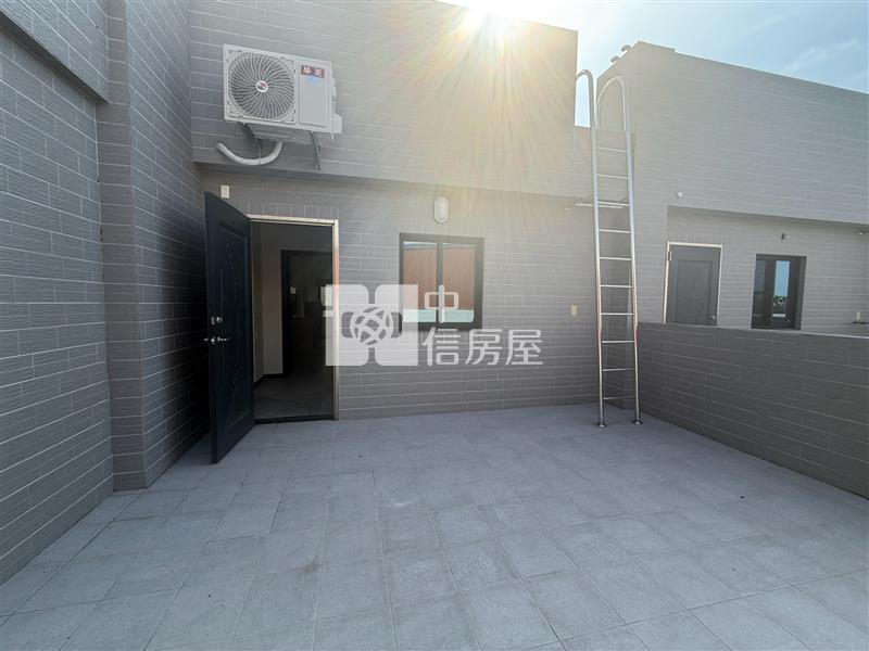 新市邊間3年新透天(1)房屋室內格局與周邊環境