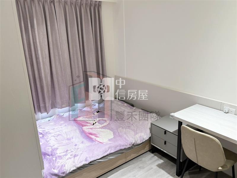 【豐禾】稀有次頂樓站前京華4房平車房屋室內格局與周邊環境