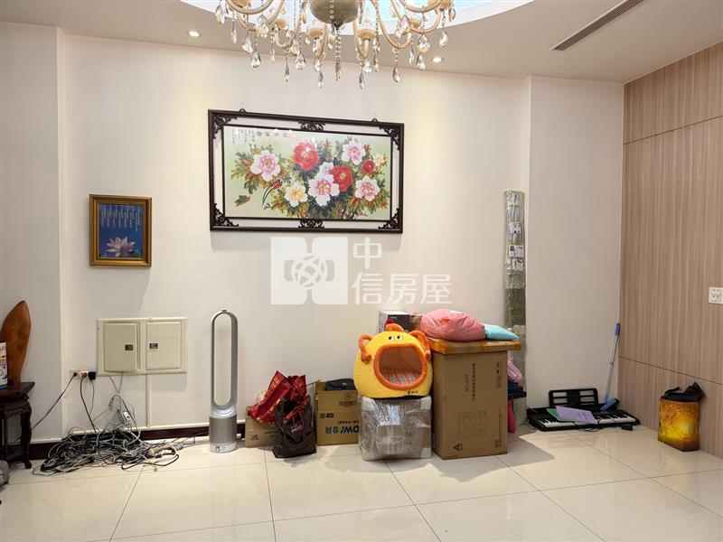 民生南路旁臨路美墅房屋室內格局與周邊環境