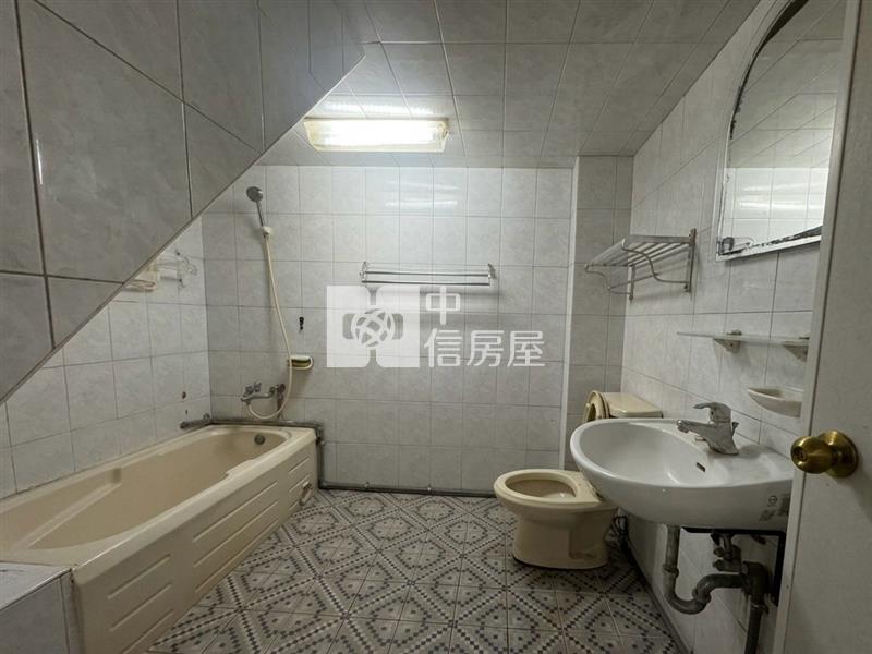 安平永華商圈*自住辦公*透天房屋室內格局與周邊環境