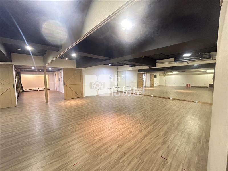 桃園區桃園火車站商辦大樓房屋室內格局與周邊環境