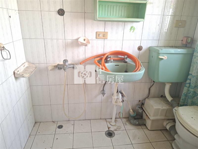 大地坪店住，空間寬敞好規劃房屋室內格局與周邊環境