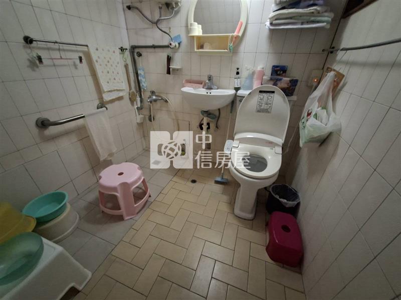 大地坪店住，空間寬敞好規劃房屋室內格局與周邊環境