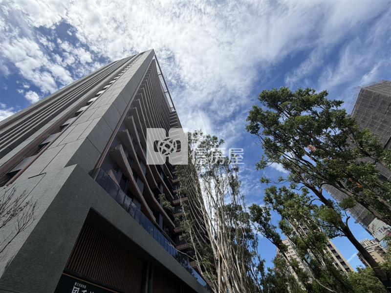 桃園近藝文中路鉑克棶全新三房車房屋室內格局與周邊環境
