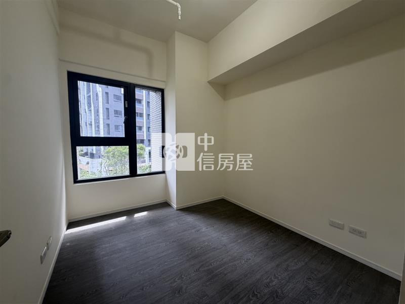 桃園近藝文中路鉑克棶全新三房車房屋室內格局與周邊環境