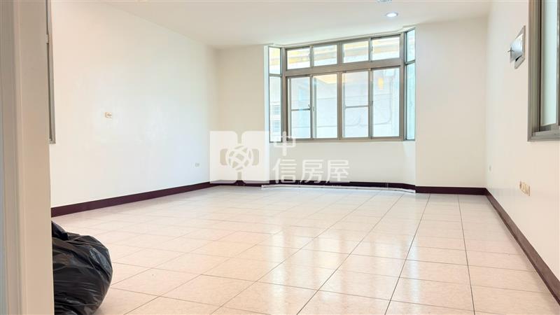湖內千萬內成家透天房屋室內格局與周邊環境