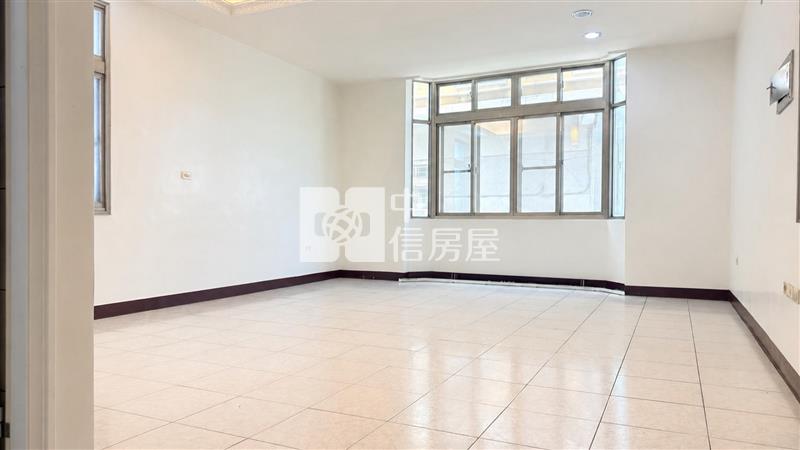 湖內千萬內成家透天房屋室內格局與周邊環境